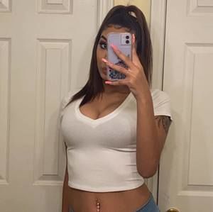 Meet your Posher, Mikaya